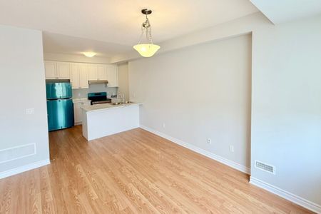 For Lease - 1186 Greentree Path, Oshawa, Ontario - Photo 2