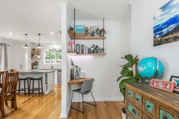 Modern low maintenance living in a prime location. - Photo 1