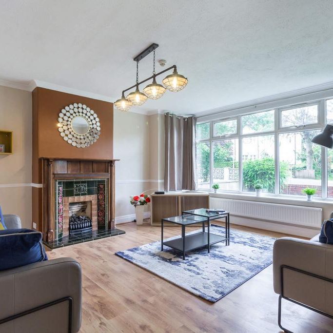 6 bedroom house to rent - Photo 1