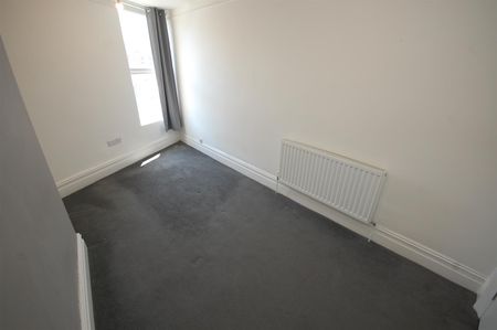 Martins Lane, Wallasey, 2 bedroom, Flat - Photo 4