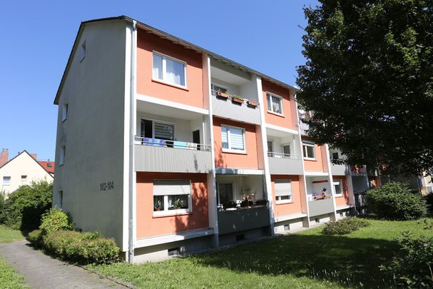 Erdgeschosswohnung mit Balkon - Foto 1