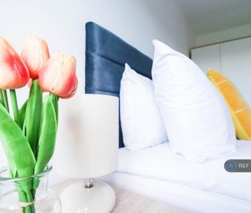1 bedroom in a house share to rent - Photo 5