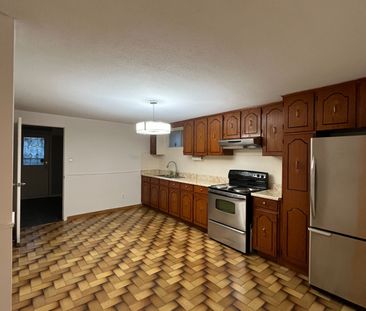 For Lease - 6 Romanway Crescent, Toronto, Ontario - Photo 4