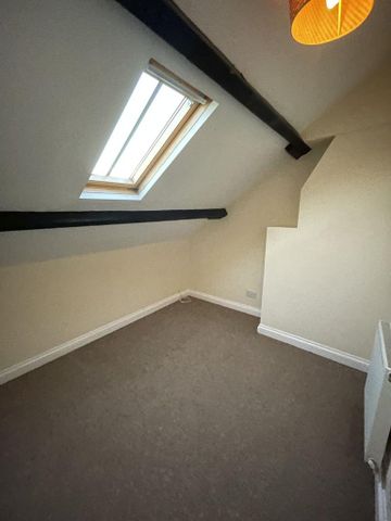 3 bedroom terraced house to rent - Photo 2