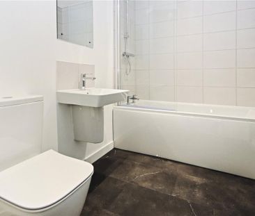 3 bedroom end of terrace house to rent - Photo 6