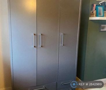 2 bedroom semi-detached house to rent - Photo 2