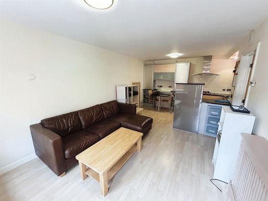 1 BED Flat To rent - Photo 1