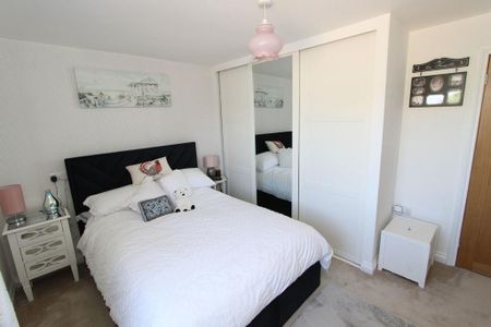 2 bedroom terraced bungalow to rent - Photo 4