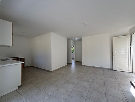 Maison individuelle de type trois - LONGFORT IMMOBILIER - Photo 2