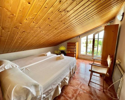 FOR RENT VILLA WITH 6 BEDROOMS, HUGE PLOT WITH PRIVATE SWIMMING POOL IN TORREVIEJA - ALICANTE - Photo 1