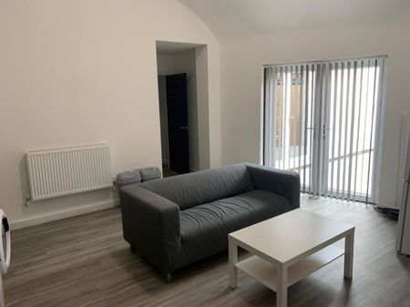 2 bed Apartment for Rent - Photo 5