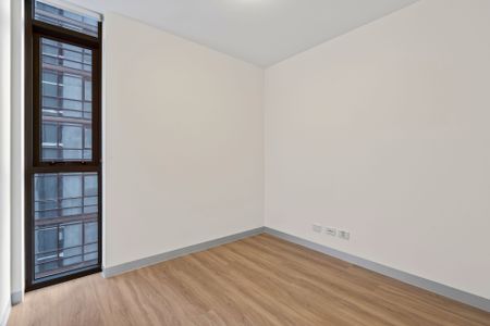 Bright, Views and Lifestyle! - Photo 4