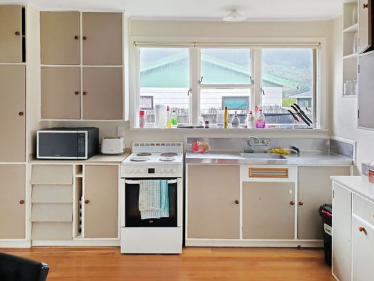 ELDERSLEA LIVING - Photo 1