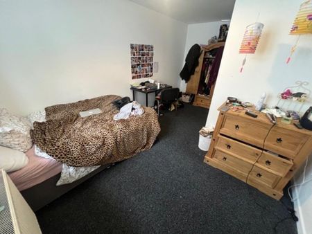 3 bedroom house share to rent - Photo 2