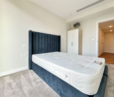 Sands End Lane, London - Photo 6