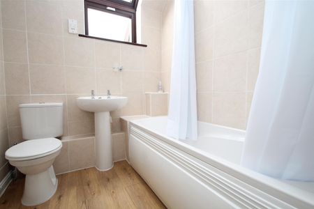 Mylne Close, High Wycombe - Photo 5