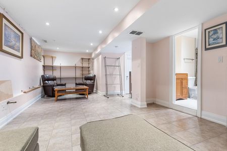 For Lease - 2106 Lawrence Avenue Unit# Bsmt, Toronto, Ontario - Photo 5