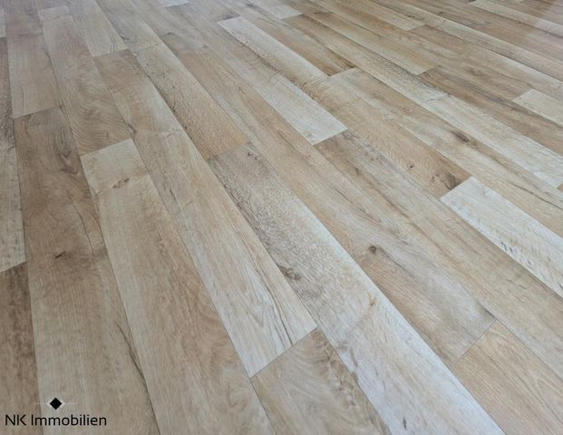 ++ charmante, renovierte 2-Raum Wohnung mit Balkon & Tageslichtbad - einziehen & wohlfühlen ++ - Foto 1