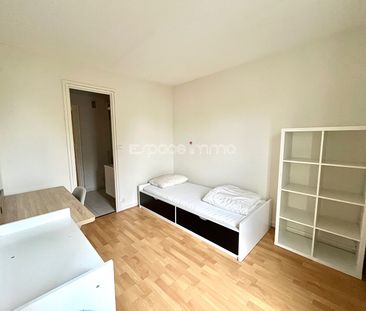 Location Appartement 3 pièces 55m² MONT ST AIGNAN 76130 - Photo 3