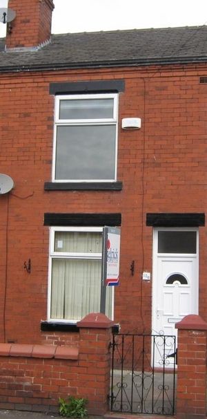 2 bedroom terraced house to rent - Photo 2