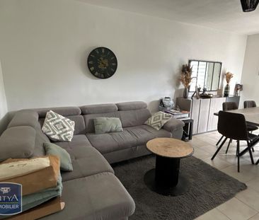 Location Appartement 2 pièces 47m² VENDIN LE VIEIL 62880 - Photo 3