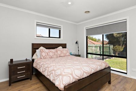 4 Mathisen Terrace, Hillside VIC 3037 - Photo 4