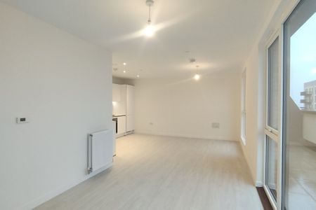 Farine Avenue, Hayes - Photo 2