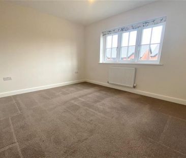 4 Bedroom Detached To Let - Photo 5
