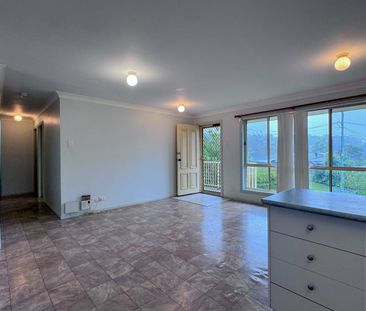 THREE BEDROOM HOME PERFECTLY POSITIONED - Photo 5