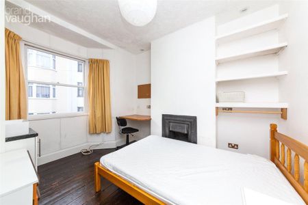 5 bedroom terraced house to rent - Photo 4