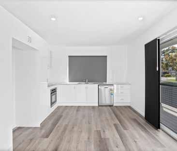 Stylish 2-Bedroom Granny Flat with Separate Entry - Photo 5