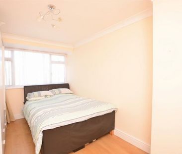 The Green, Chalvey, Slough,SL1 - Photo 1