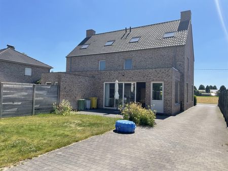 Gezinswoning 4 slaapkamers met tuin en garage - Photo 4