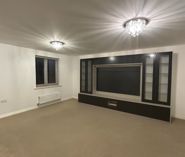 Lansbury Road, Newton Leys. - Photo 1