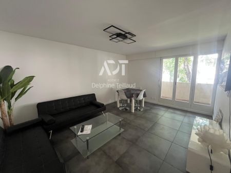 Location Appartement 4 pièces 86m² GRENOBLE 38100 - Photo 2
