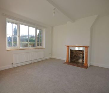 3 bedroom end of terrace house to rent - Photo 1