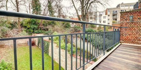 Duplex te huur in Ukkel voor € 2.400 met 4 slaapkamers - Photo 2