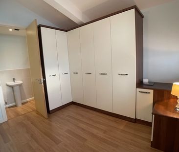3 Bed Terraced House, Lloyd Wright Avenue, M11 - Photo 4
