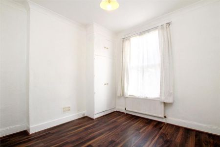 4 bedroom terraced house to rent - Photo 4