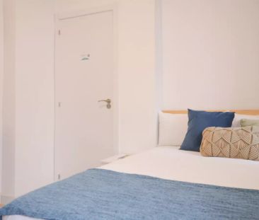 Room in a shared 5-bedroom apartment for rent in Acacias, perfect for professionals, students, and couples. - Foto 4