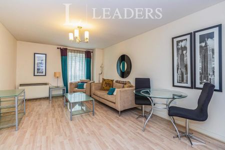 1 bedroom flat to rent - Photo 4