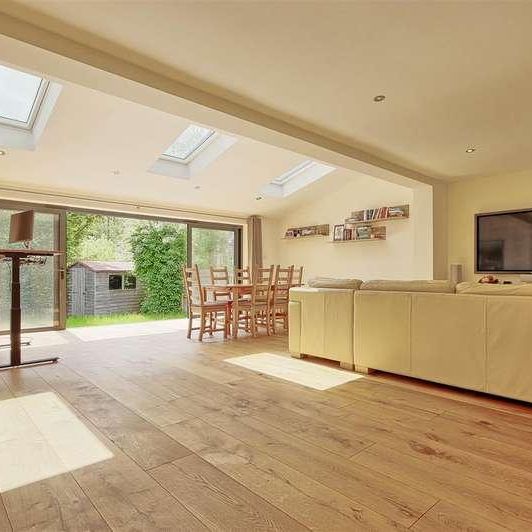 Camside, Cambridge, CB4 - Photo 1