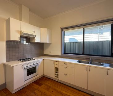 41 Budds Street, Coburg VIC 3058 - House For Rent | Domain - Photo 3