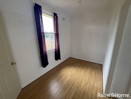 Convenient & Comfortable Living in Bomaderry - Photo 3