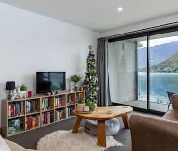 Modern 2 bedroom apartment with gorgeous views - Photo 1