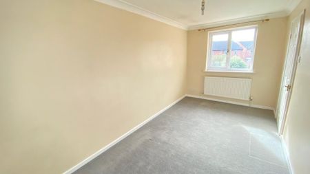 4 bedroom terraced house to rent - Photo 2