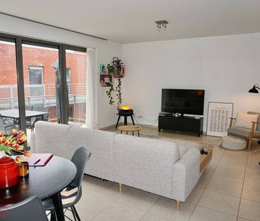 Recent appartement met 2 slaapk, terras en autostaanplaats. - Photo 5