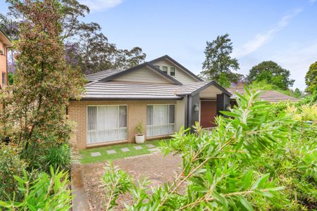 Executive Lifestyle: Stylish One-Bedroom in Prime Wahroonga - Photo 3