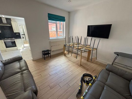 85 Storer RoadLoughborough - Photo 1