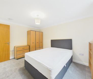 2 bedroom flat to rent - Photo 2